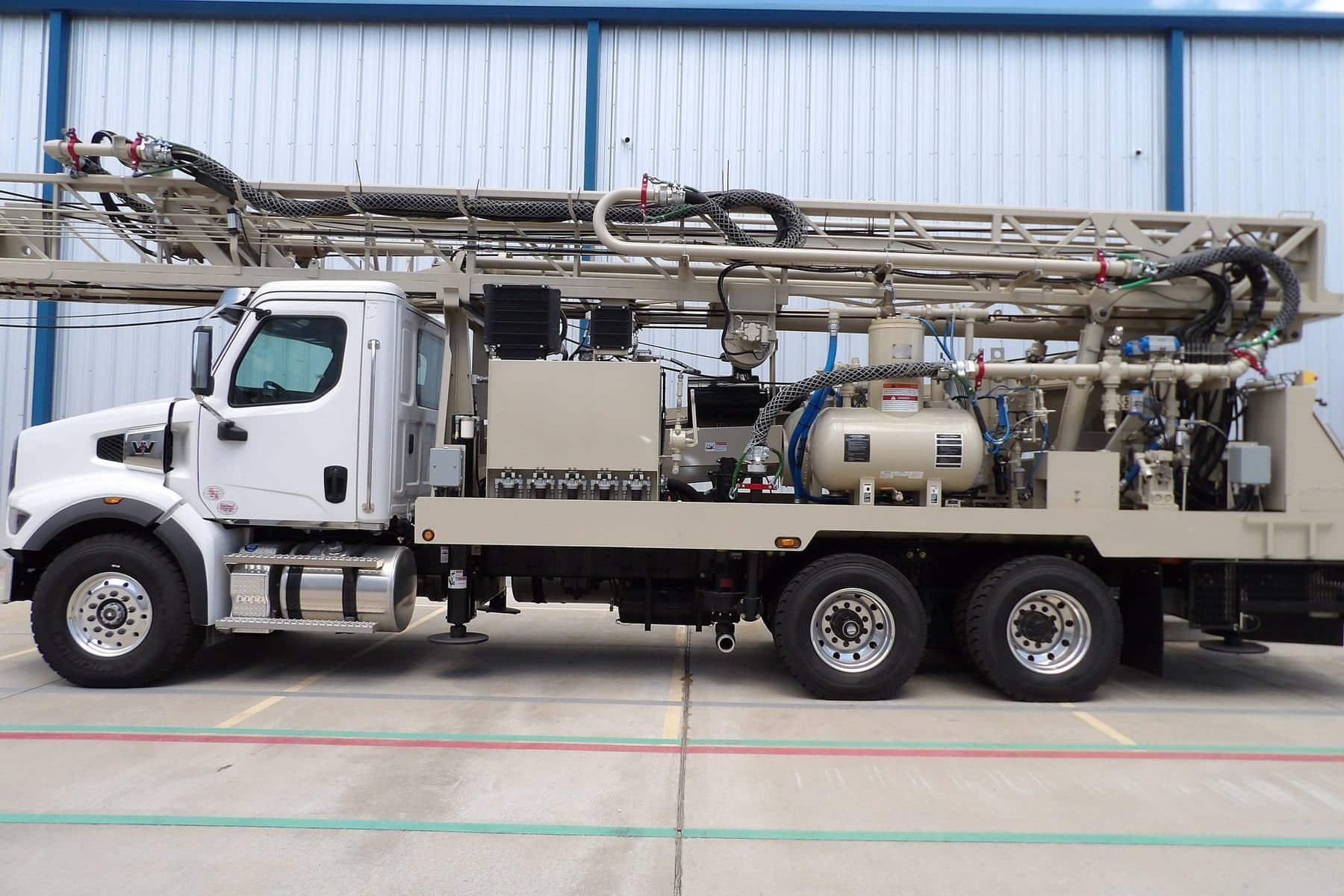 2025 GEFCO 50K WESTERN STAR 49X TRUCK
