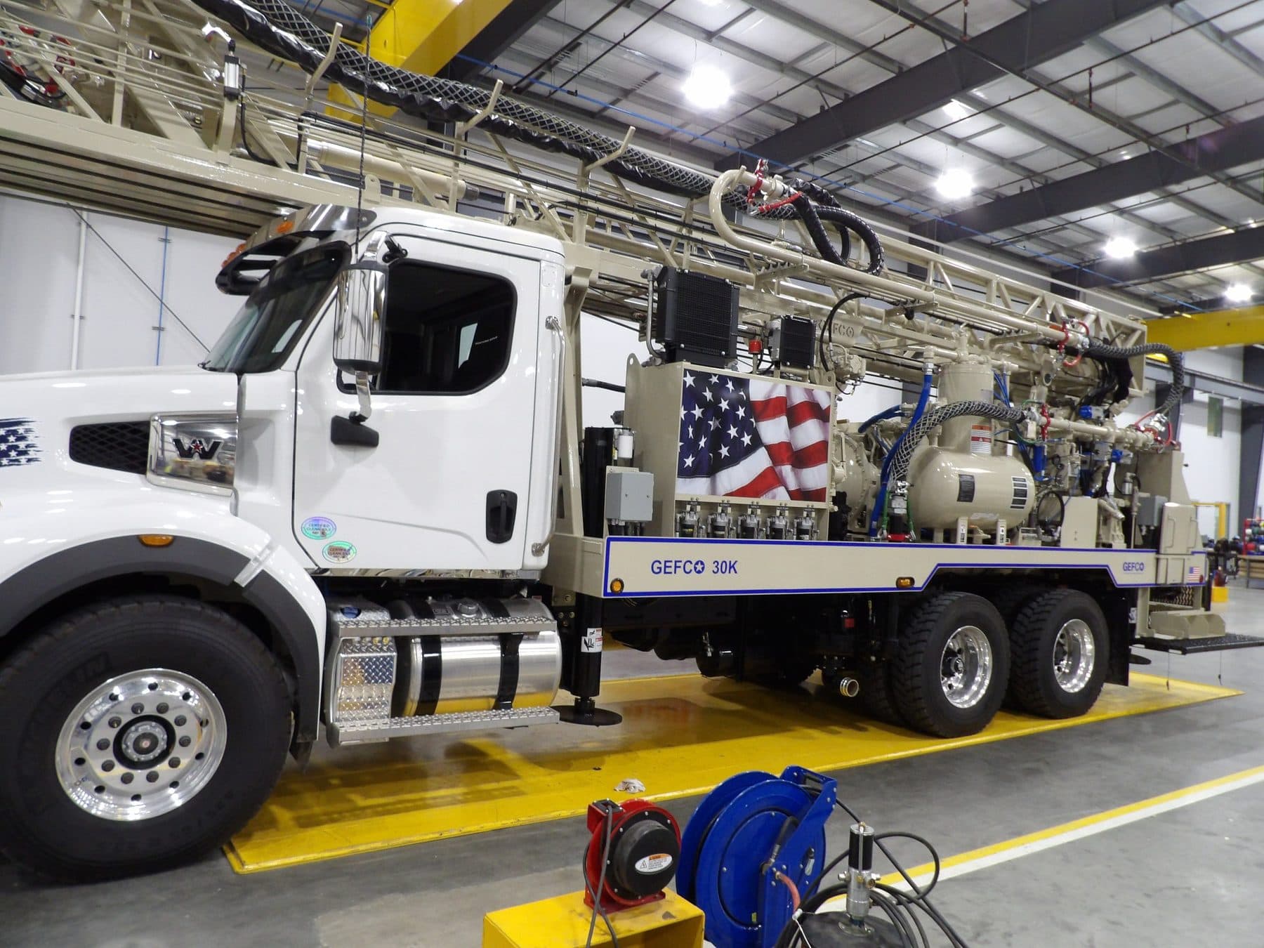 Nest drilling rig