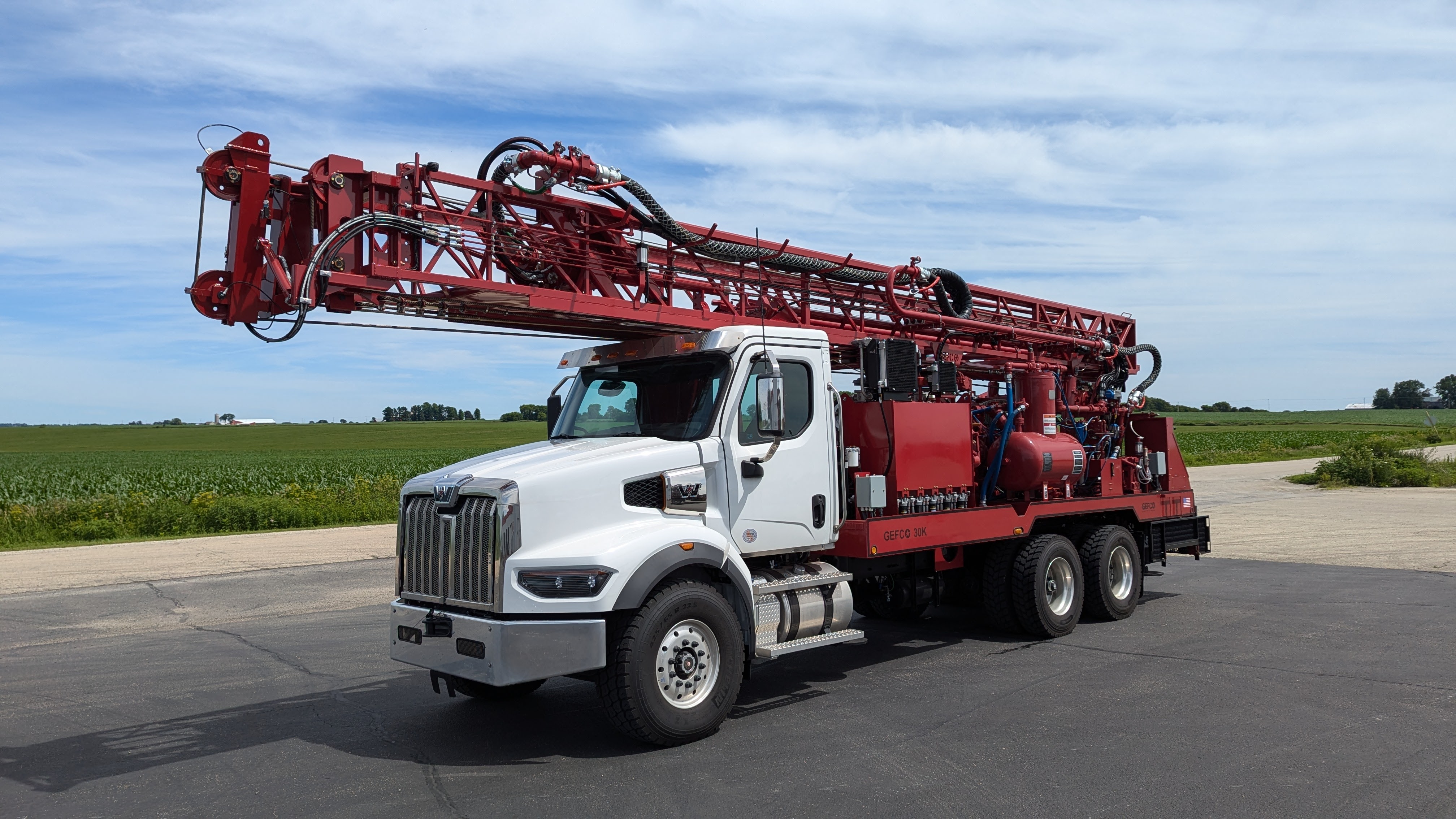 For sale: GEFCO 30K on a New 2024 Western Star 49X