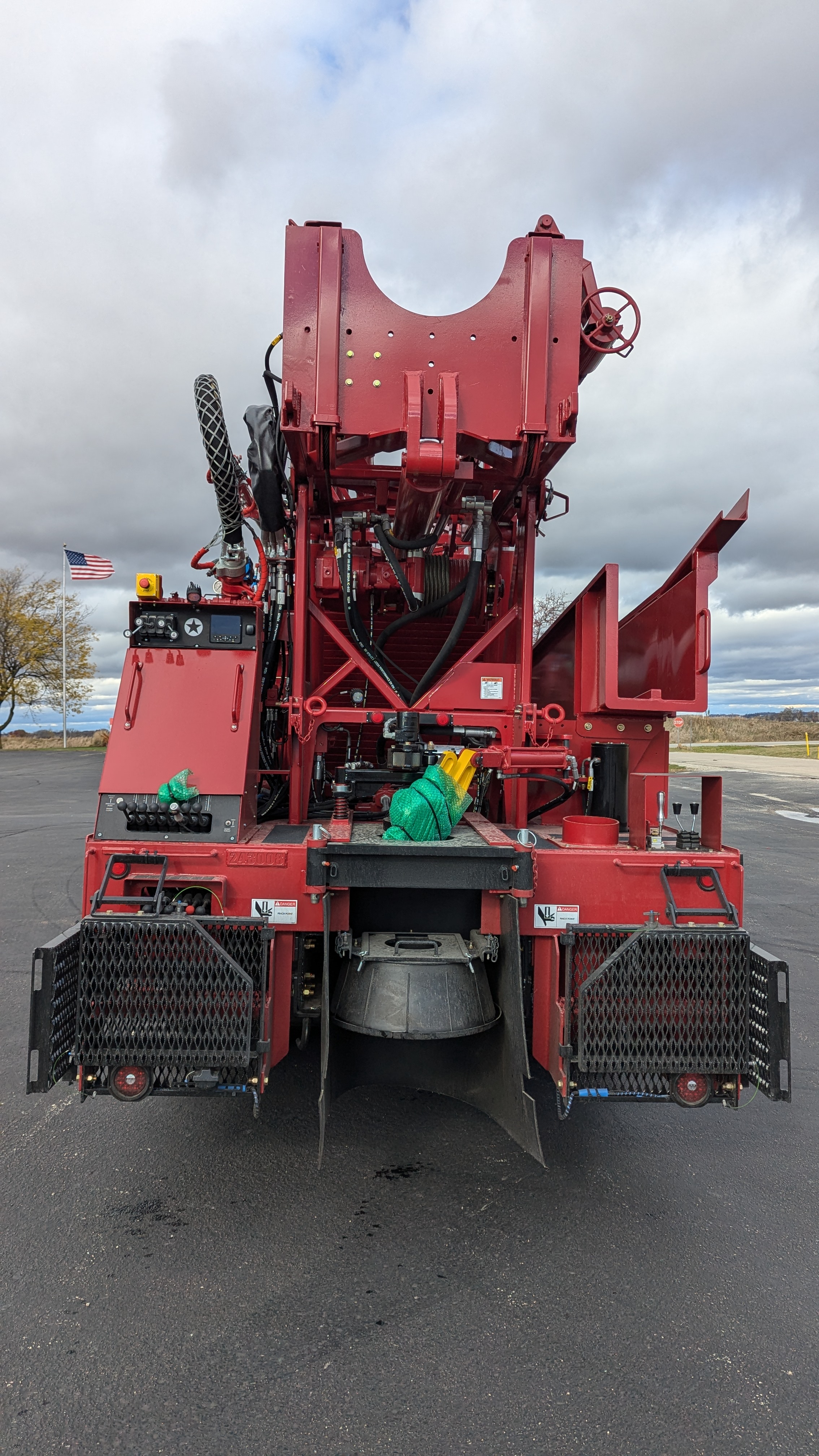 For Sale: GEFCO 30K on a New 2024 Western Star